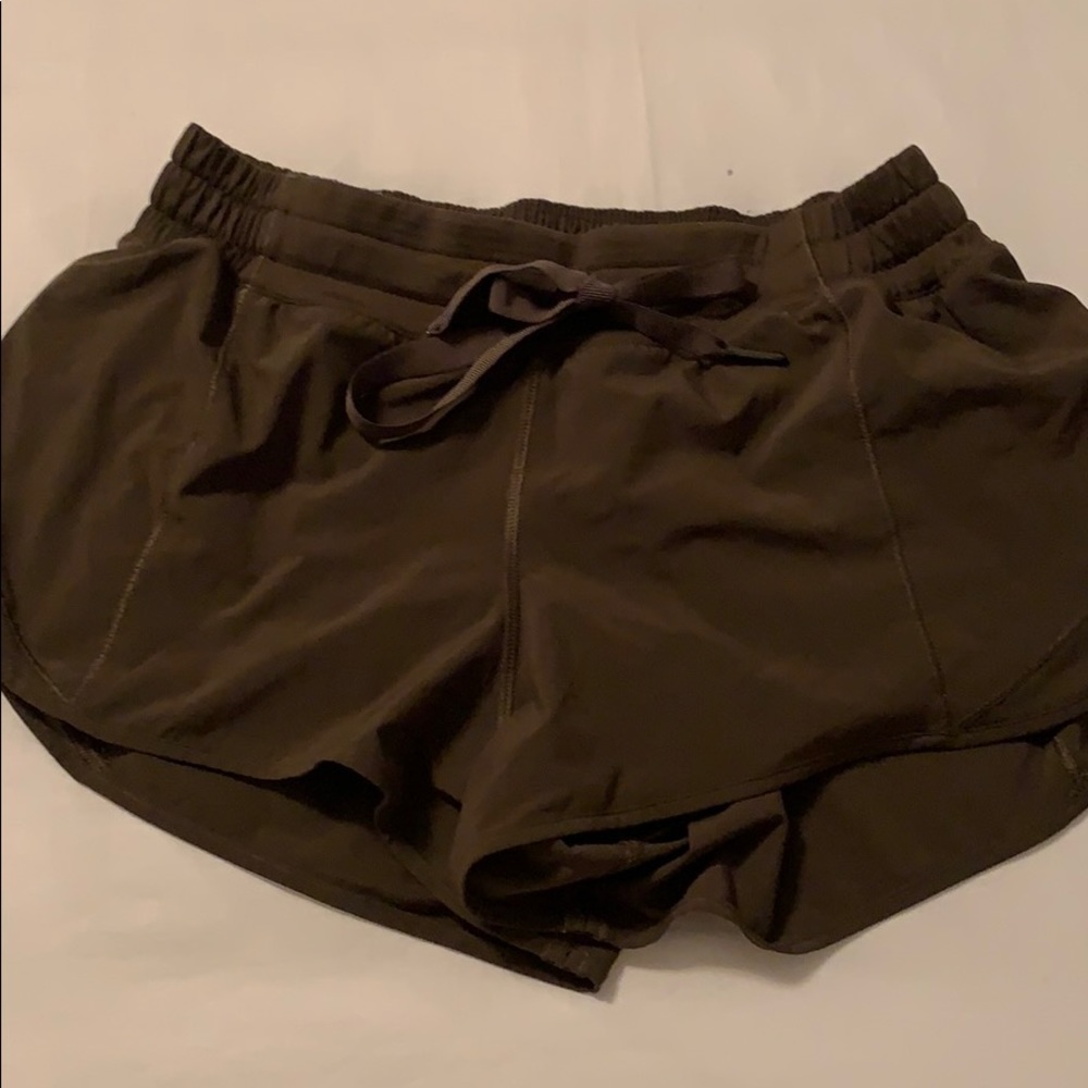 Lululemon Hotty Hot 2.5”